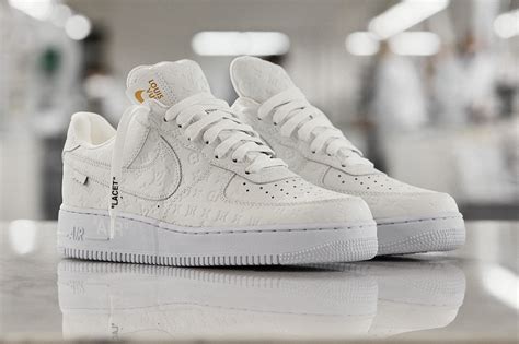 air force 1 lv